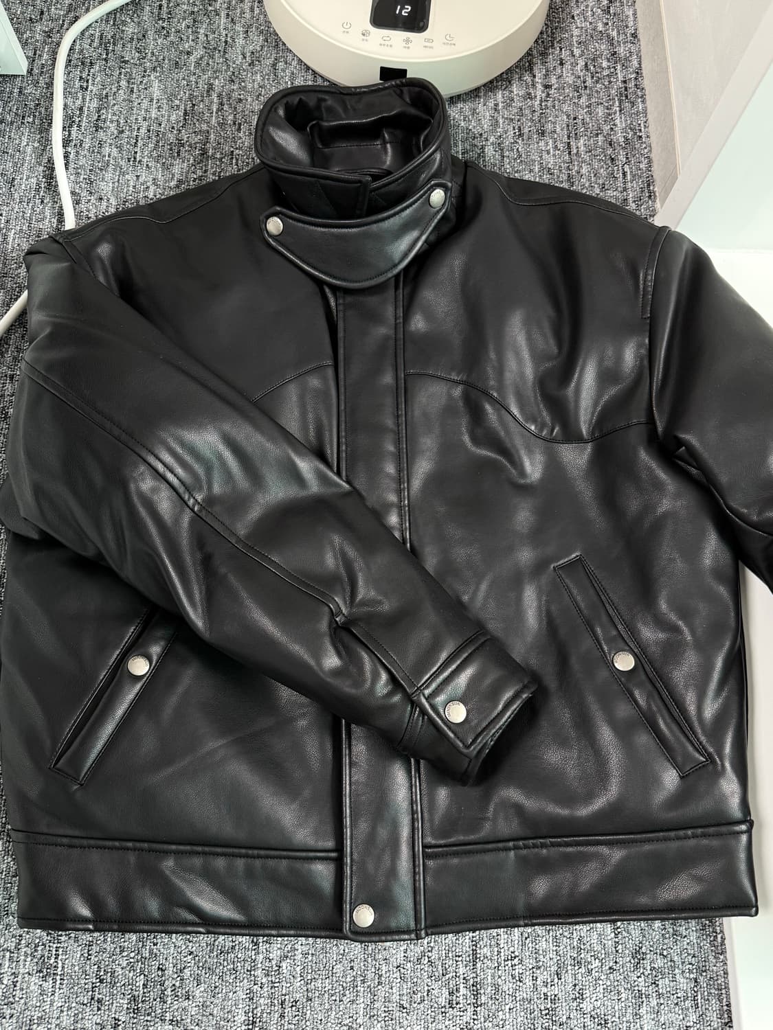 문선 비건 레더 구스다운 블루종 자켓 m사이즈 상품이미지1