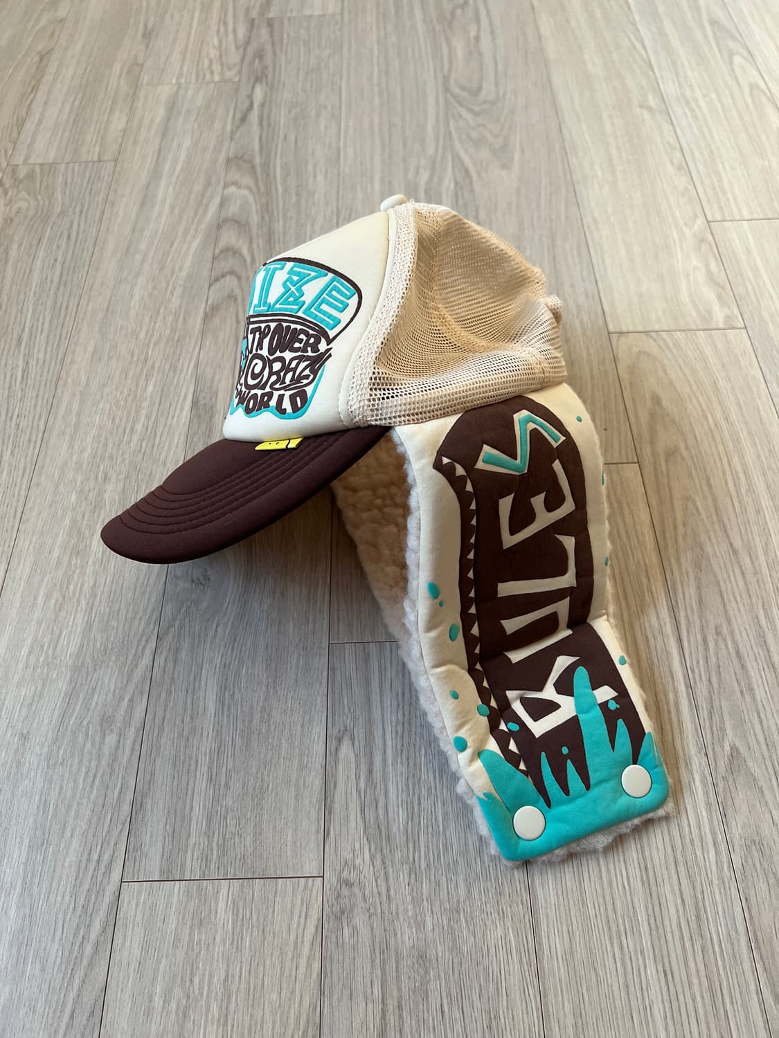 (새상품) 캐피탈 캡사이즈 룰 pt 럼버 트럭 캡 오프화이트 브라운 상품이미지2