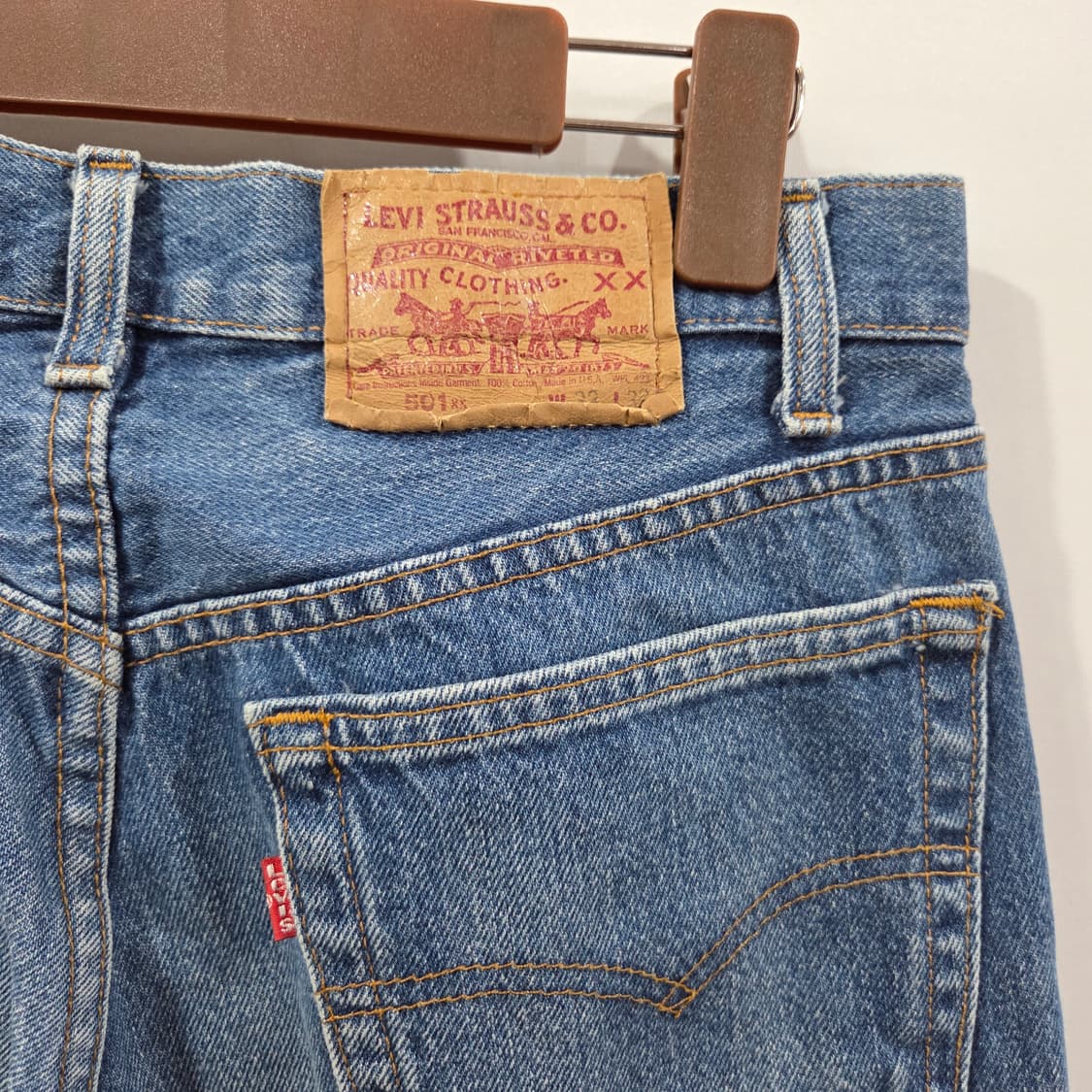 90s USA 리바이스 501xx 중청 데님팬츠 33/32 상품이미지4