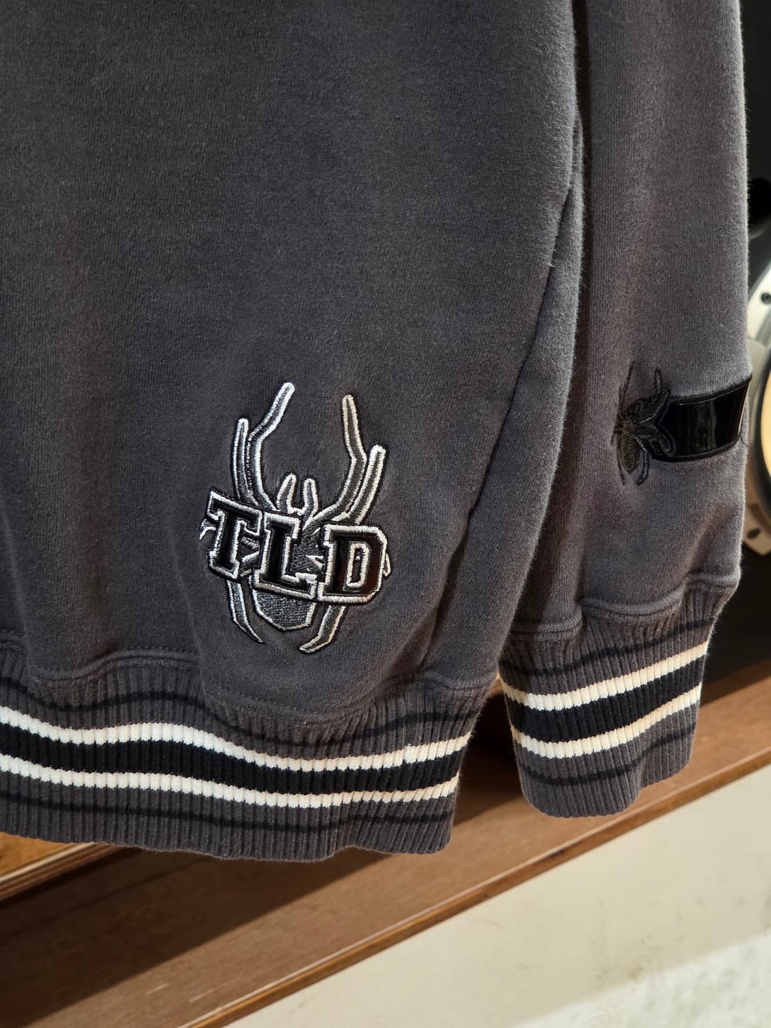 JPN 자수 포인트 반집업 맨투맨 상품이미지4