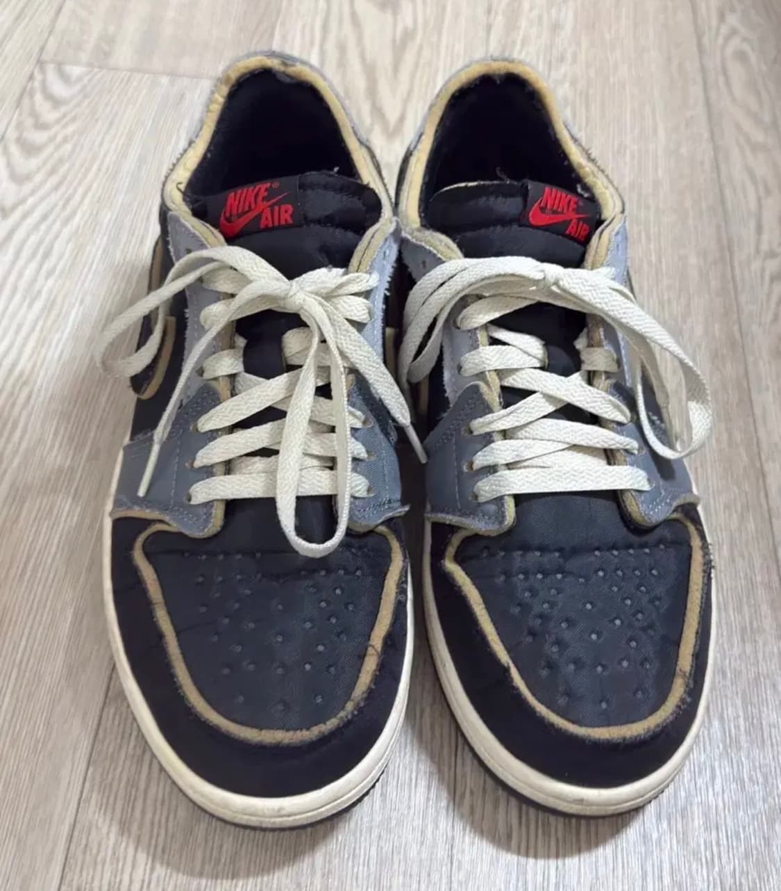 (270)조던1 로우 OG 블랙앤스모크그레이 상품이미지4