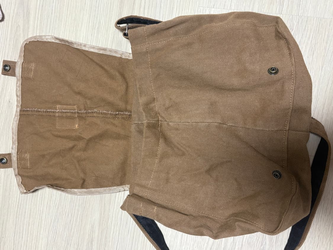 칼하트 브라운 크로스백 상품이미지2