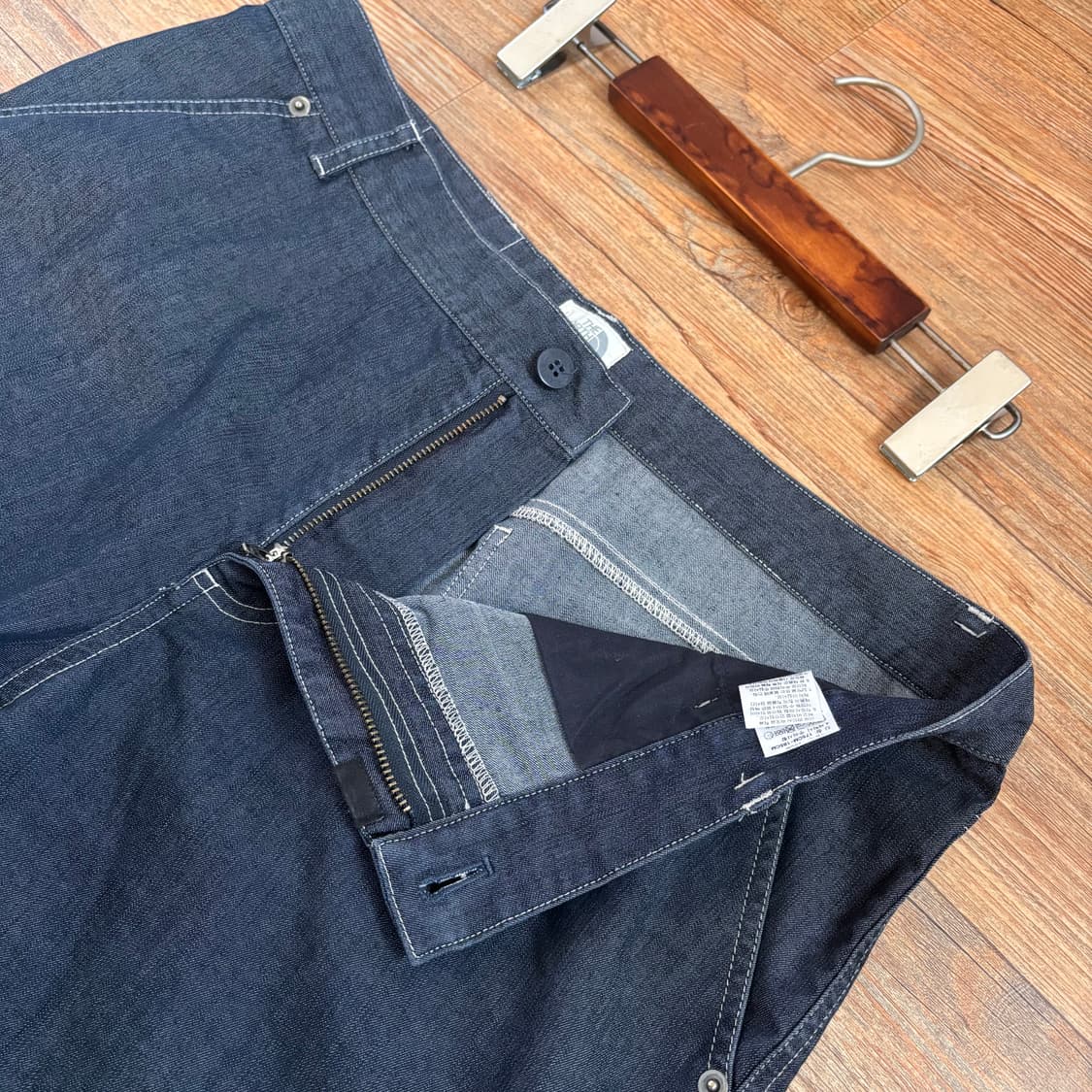 노스페이스 36 캐주얼 반바지 7부 체크 디테일 화이트 라벨 상품이미지7