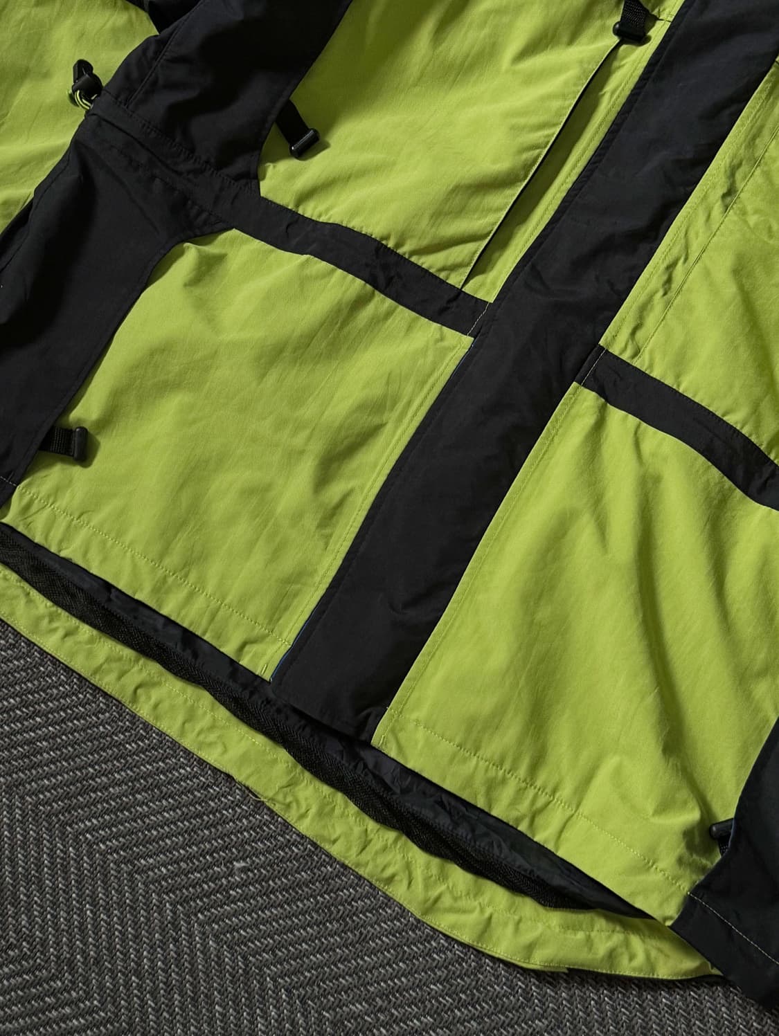 90s 나이키 ACG 스톰핏 테크니컬 쉘 자켓 (110) 상품이미지7