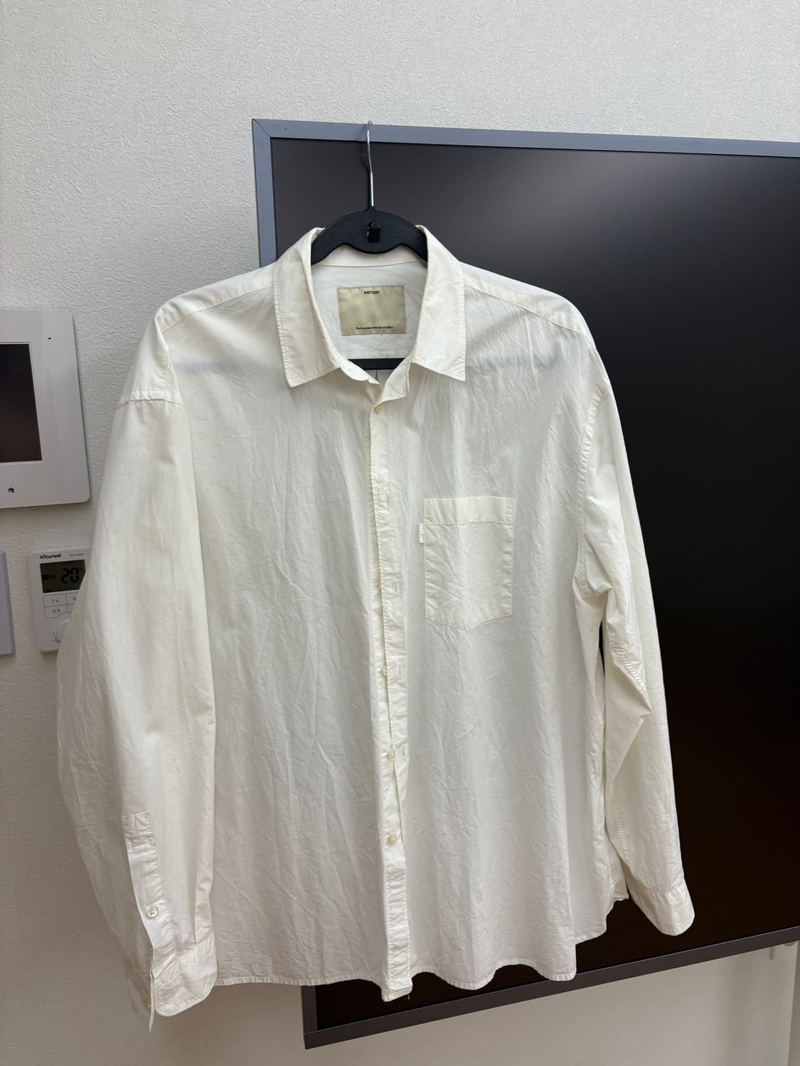 포터리 화이트셔츠 2사이즈 상품이미지1