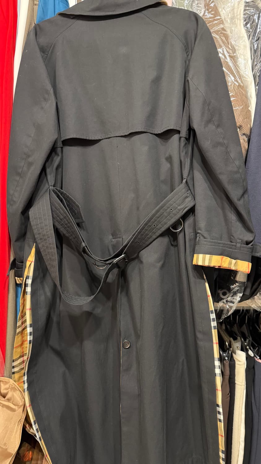 버버리 사이드슬릿 트렌치코트 블랙 상품이미지2