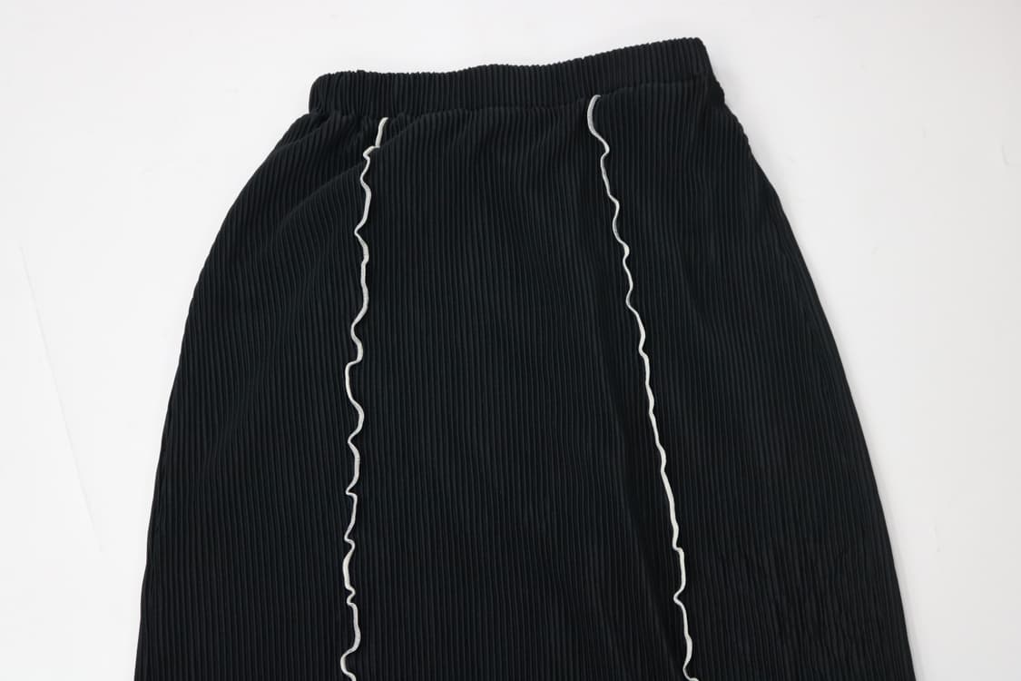 Lutique 블랙 메로우 스티치 플리츠 셋업 (M) 상품이미지8