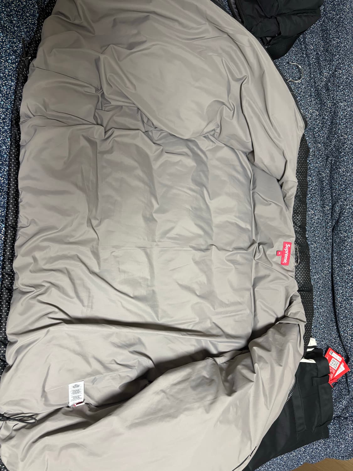 [패딩] 슈프림 메쉬 저지 퍼퍼 자켓 블랙 23SS xl 상품이미지2
