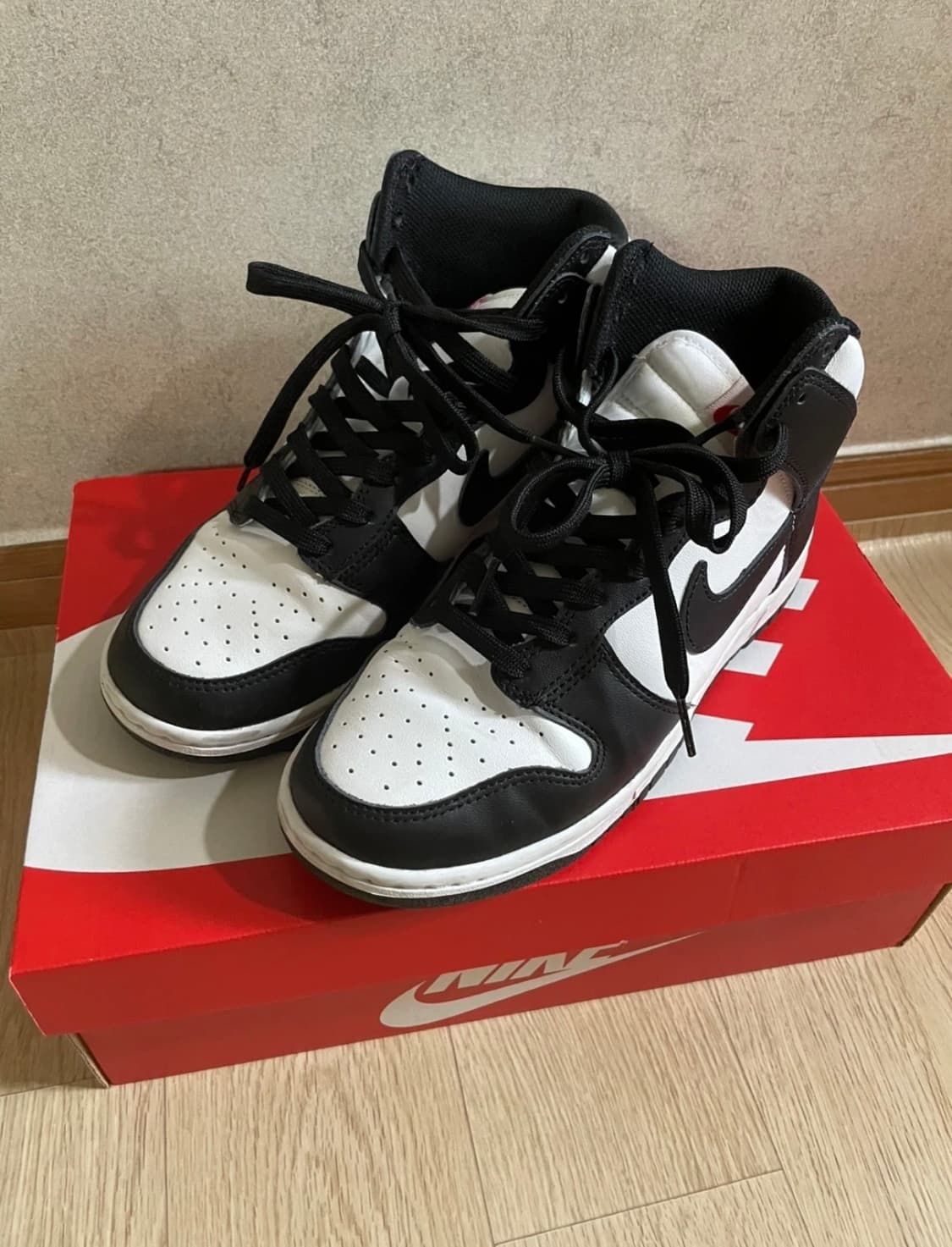 나이키 덩크 하이 블랙/화이트 250mm 남녀공용 상품이미지2