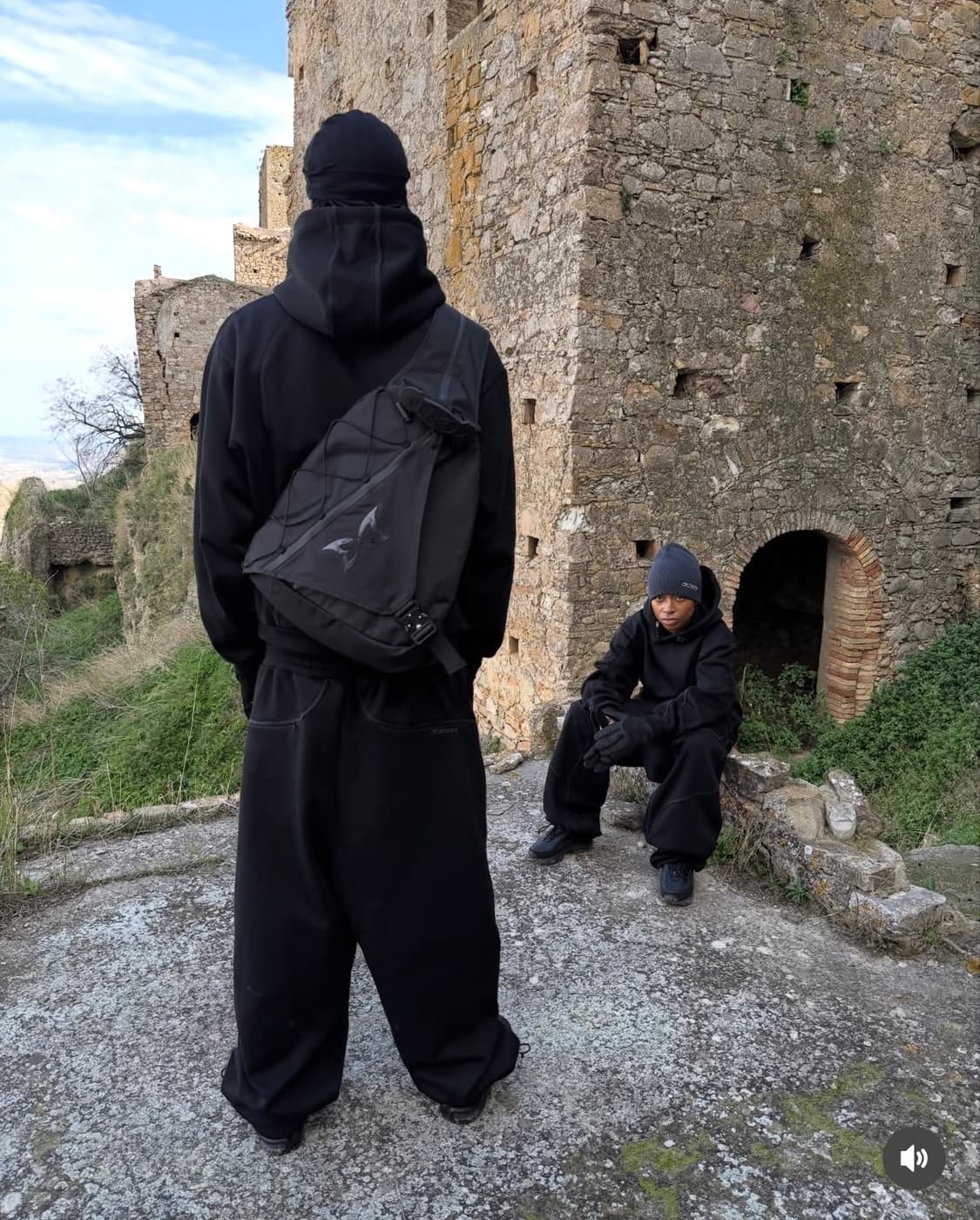 (새상품) mertra 슬링백 백팩 상품이미지3