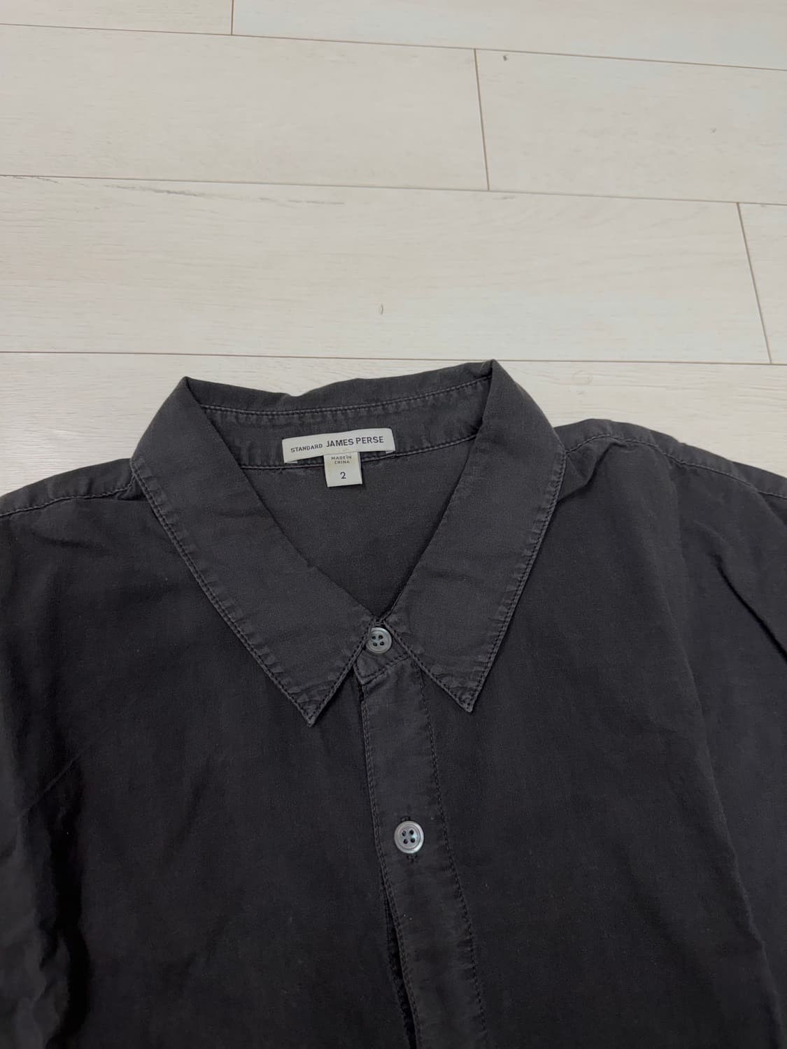 제임스펄스 셔츠 2 사이즈 블랙  상태 9.0/10  사진찍고 절대 안입 상품이미지2