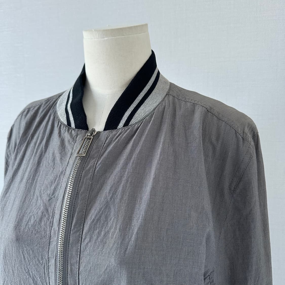 디올 BEE 자수 잔체크 집업 50 상품이미지5