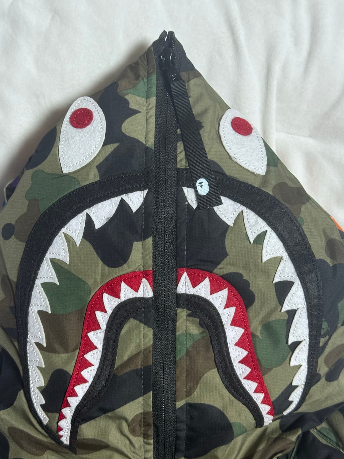 베이프 퍼스트 카모 샤크 윈드스토퍼 다운 자켓 상품이미지2