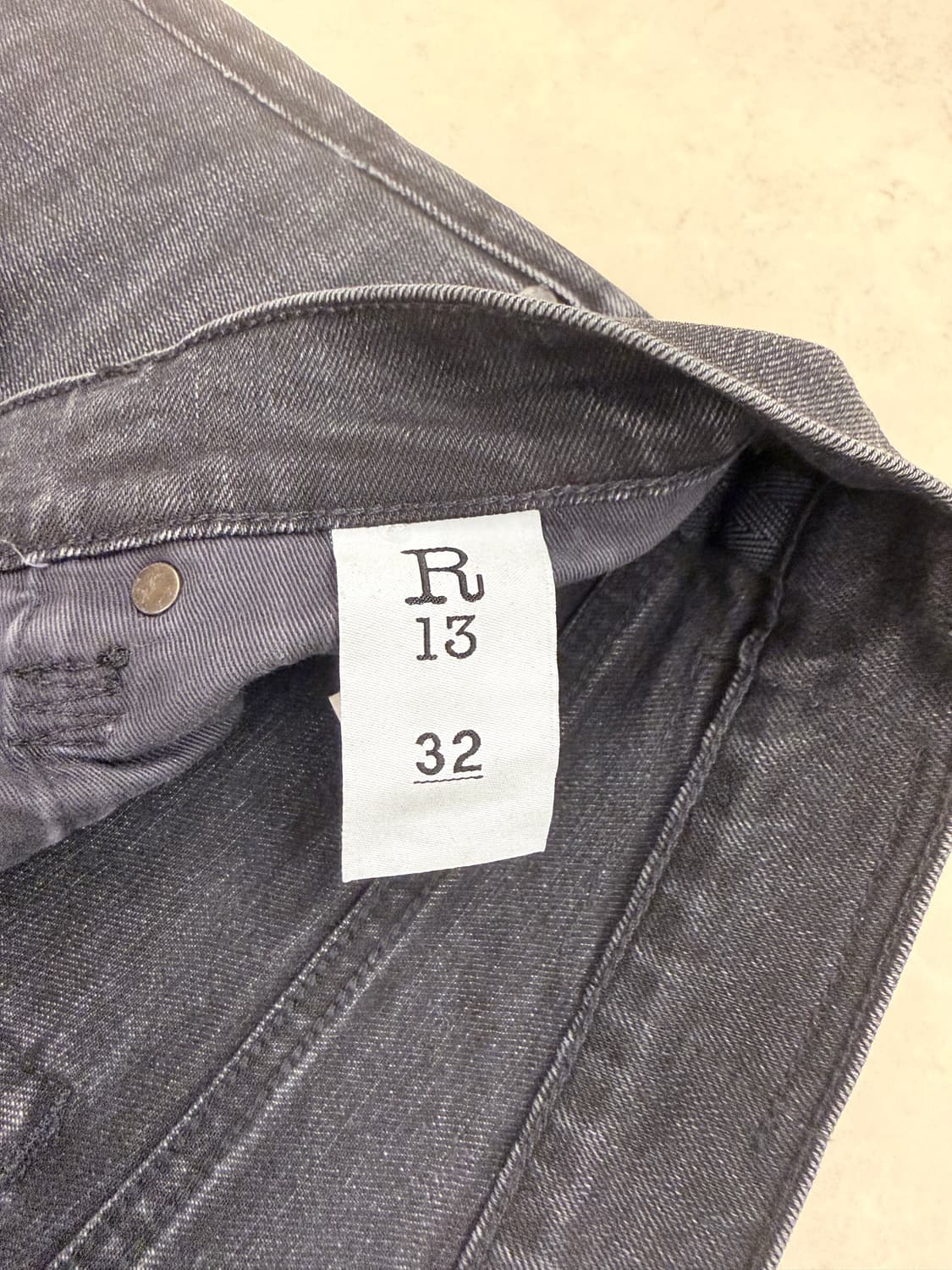 [32] R13 흑청 디스진 슬림스트레이트 상품이미지7