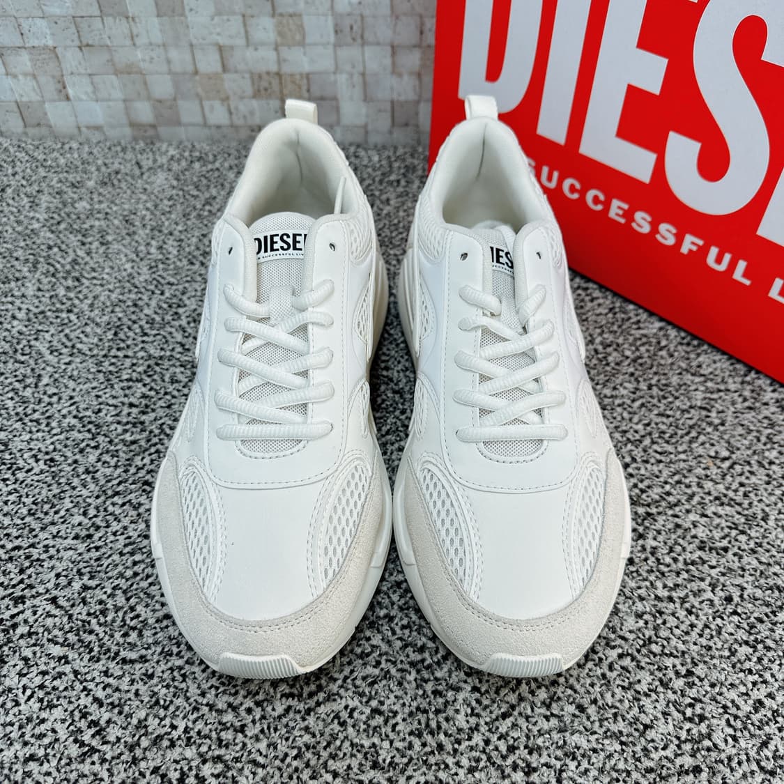 디젤 남성 화이트 세린디피티 스니커즈 상품이미지2