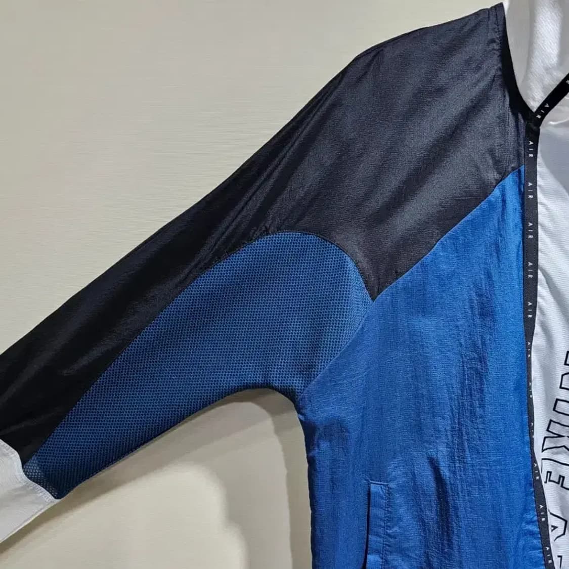 나이키 에어 우먼스 런닝 바람막이 자켓 ~66 상품이미지8