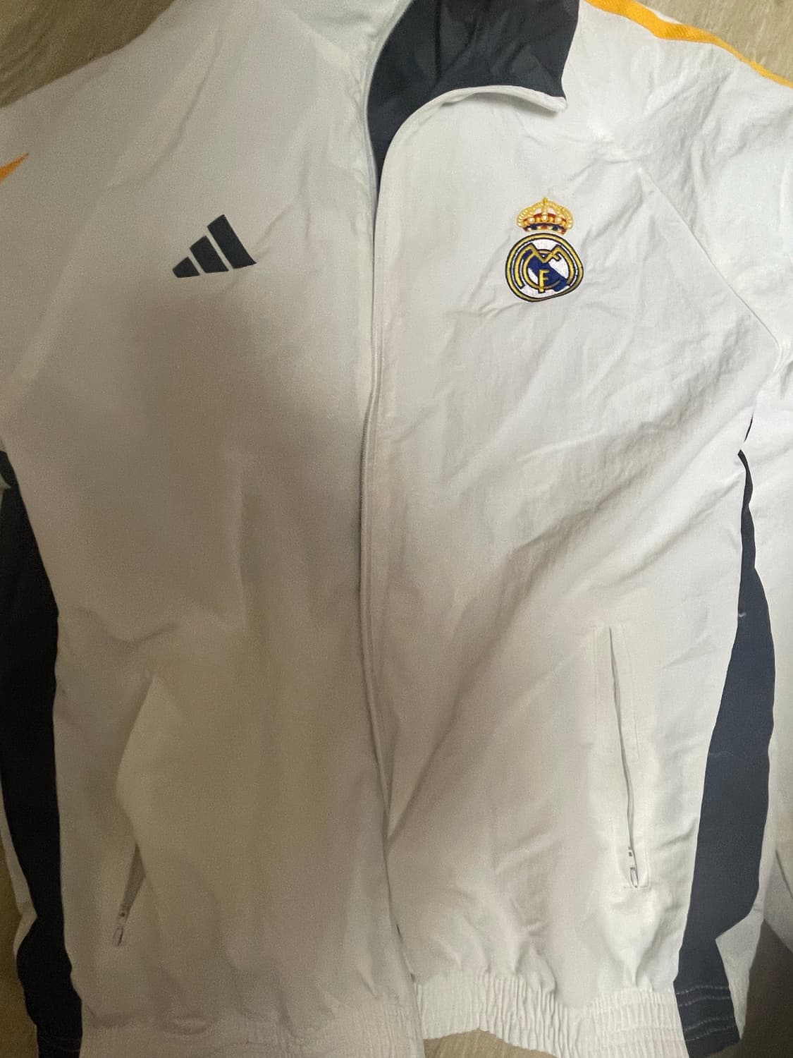 아디다스 레알마드리드 바람막이 리버시블 L 상품이미지1