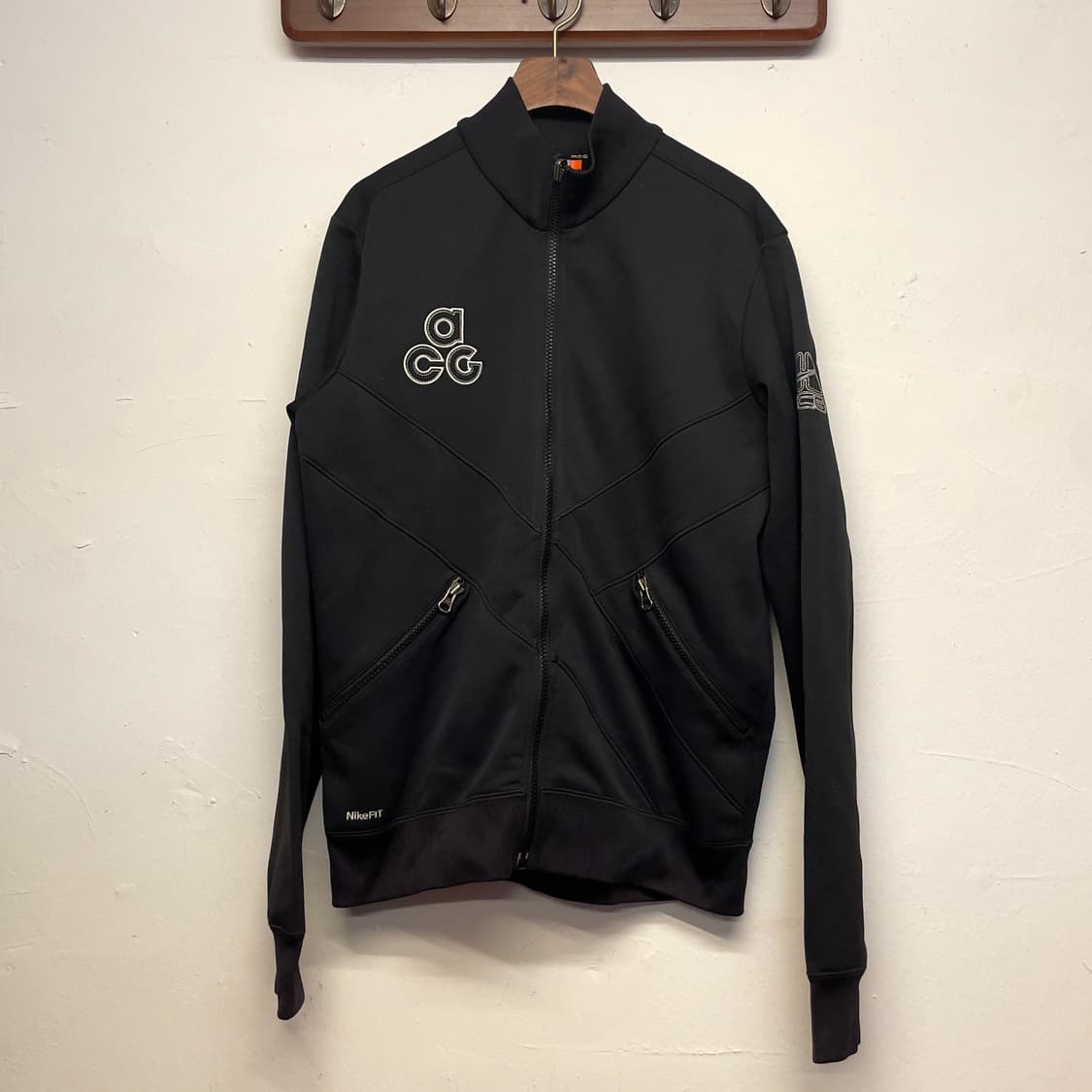 나이키 ACG 블랙 트랙탑 져지 자켓 상품이미지1