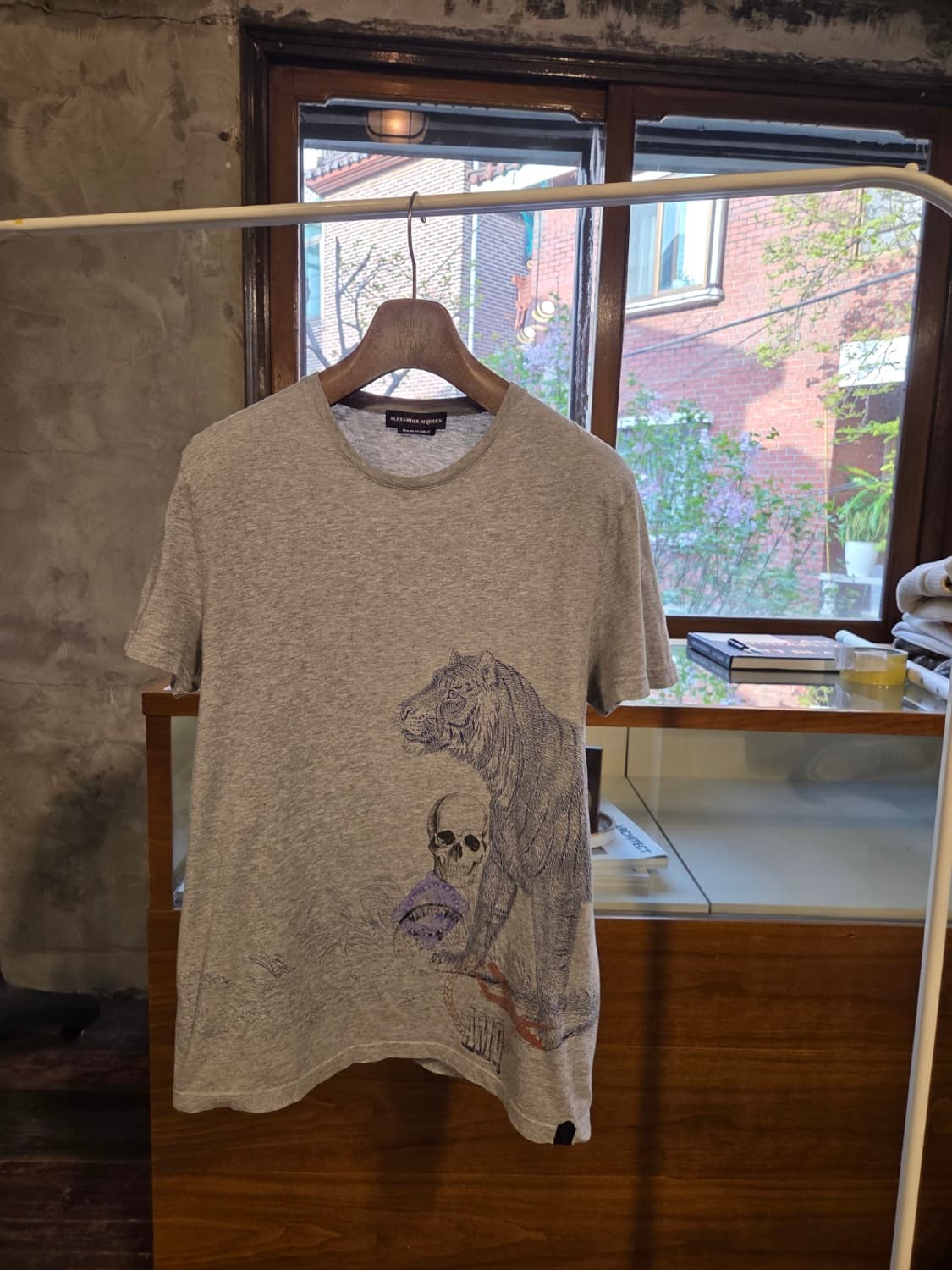 알렉산더 맥퀸 티셔츠 상품이미지3