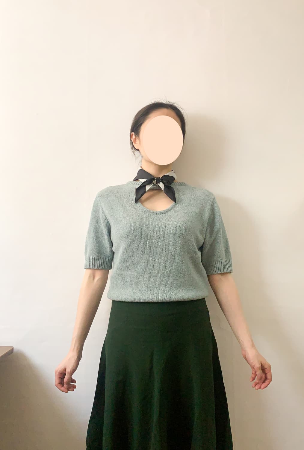 [S] 아모멘토 AMOMENTO 스카이블루 백홀 여름 반팔 니트 상품이미지8