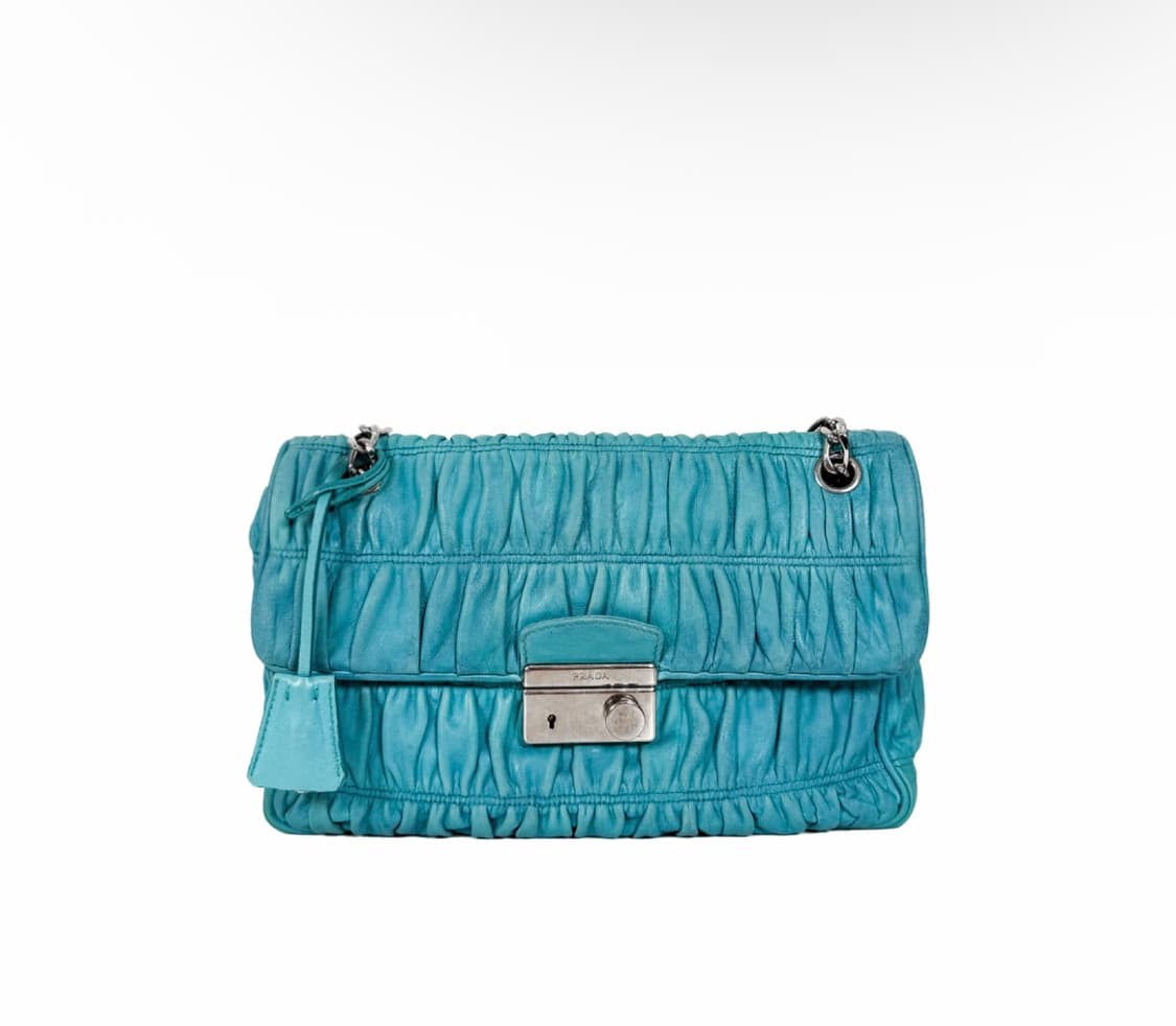 [OS] 프라다 고프레 나파 레더 체인 플랩 숄더백 크로스백 은장 블루 상품이미지1