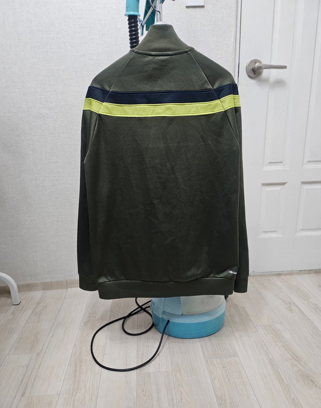 (100)L ☆초희귀☆ 아디다스 에센셜 [카키] 트랙탑져지 상품이미지6