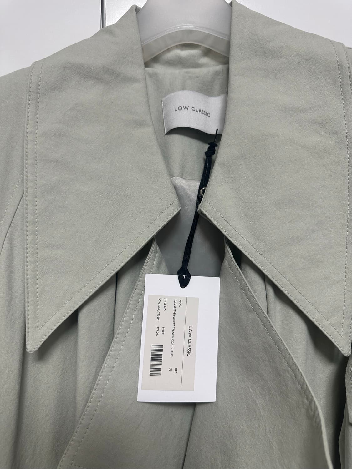 [새상품] 로우클래식 슬리브 포켓 트렌치코트 상품이미지3