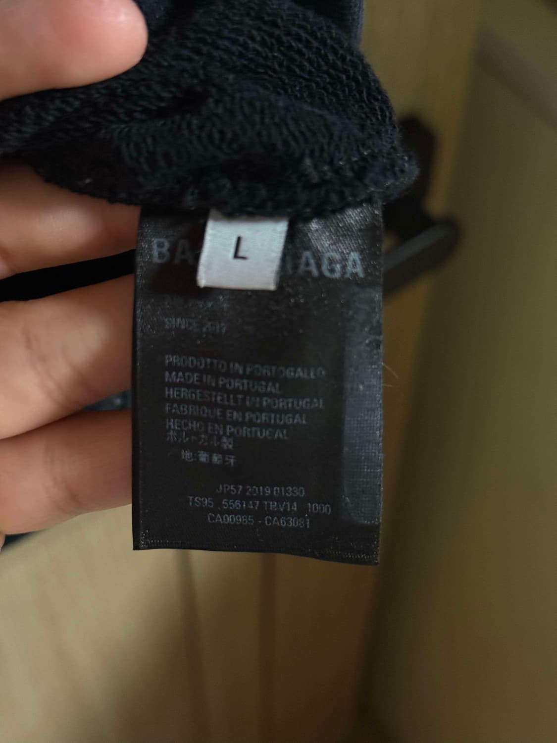 발렌시아가 웨이브로고 맨투맨 블랙 L 상품이미지7