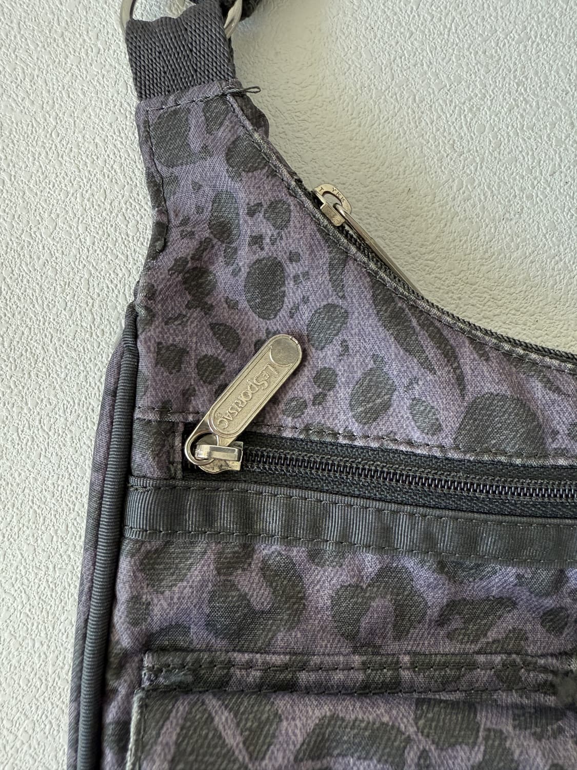 레스포삭(LeSportsac) 레오파드 크로스백 상품이미지4