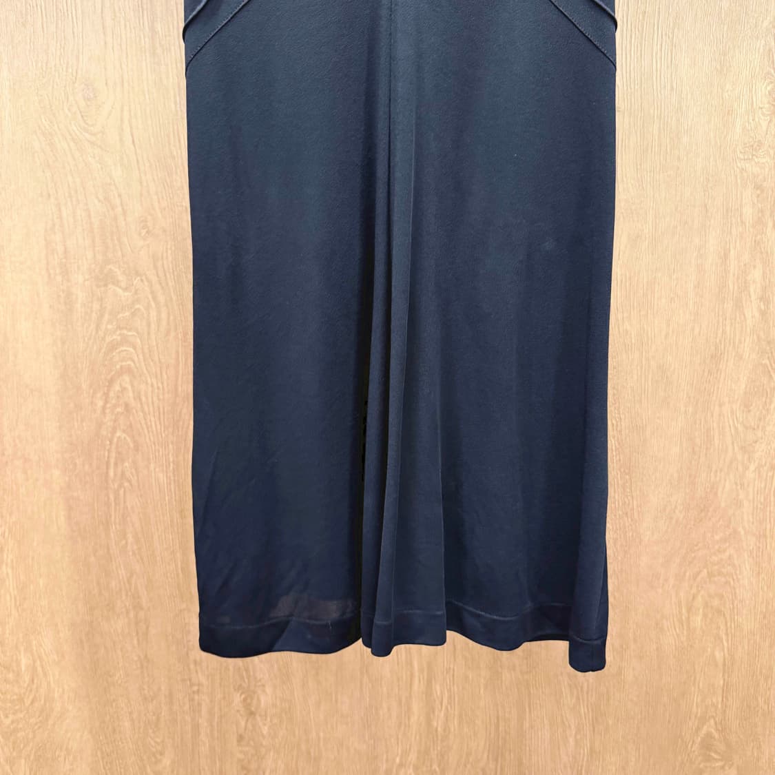 막스마라 스포트막스 슬리브리스 미디 원피스 플리츠 디테일 브랙 상품이미지5