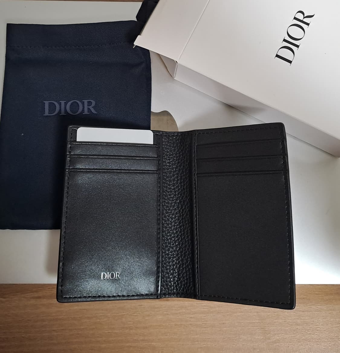 디올 2단 카드지갑 상품이미지2