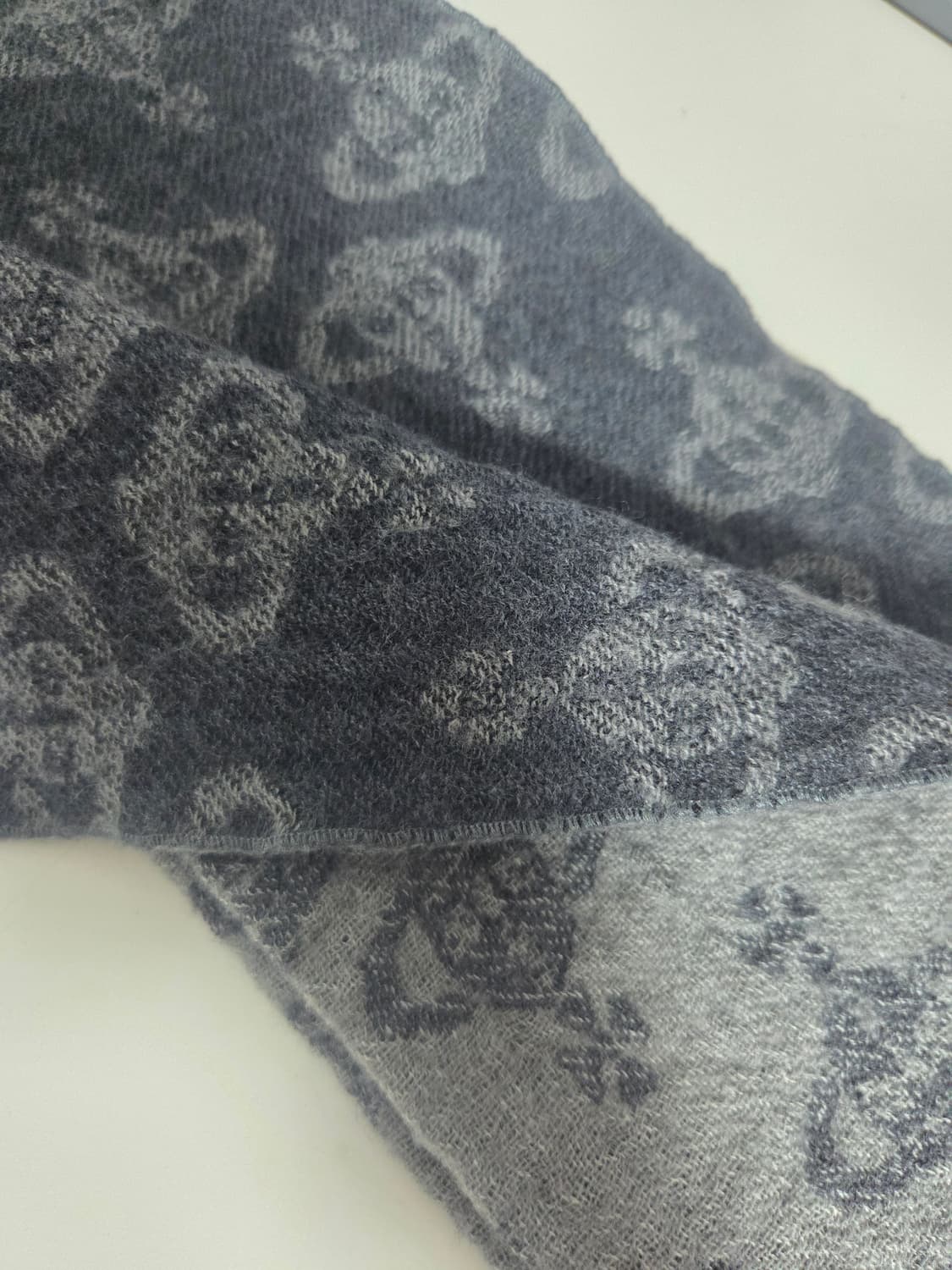 비비안웨스트우드 리버시블 오블리크 머플러 상품이미지2