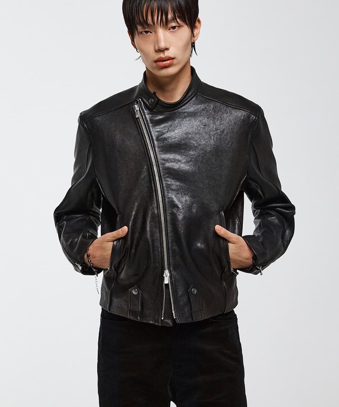 알렌느 레더 에시메트릭 바이커 자켓 구합니다 상품이미지1