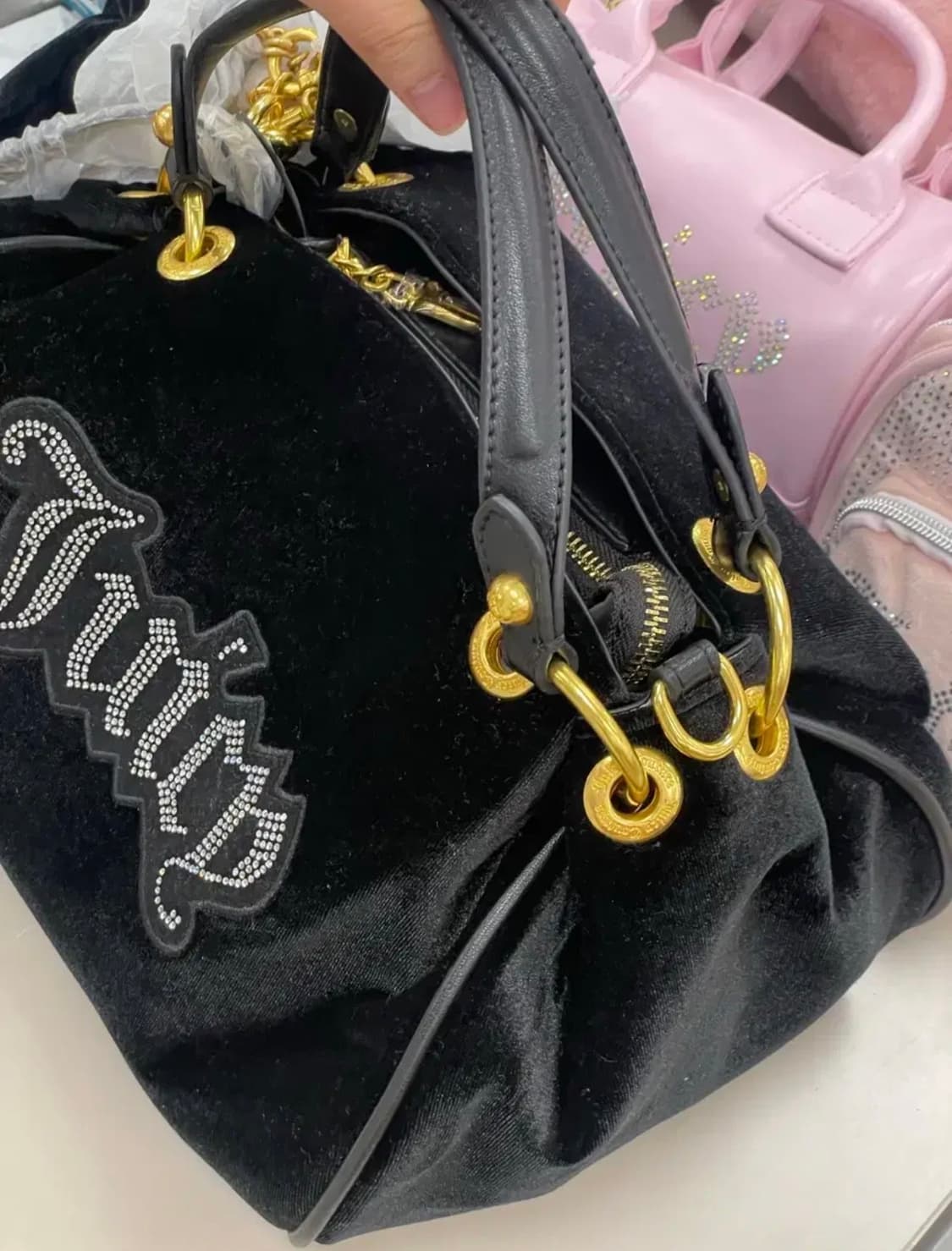 쥬시꾸뛰르 블랙 벨벳 갸루깔 대대장 핸드백  상품이미지3