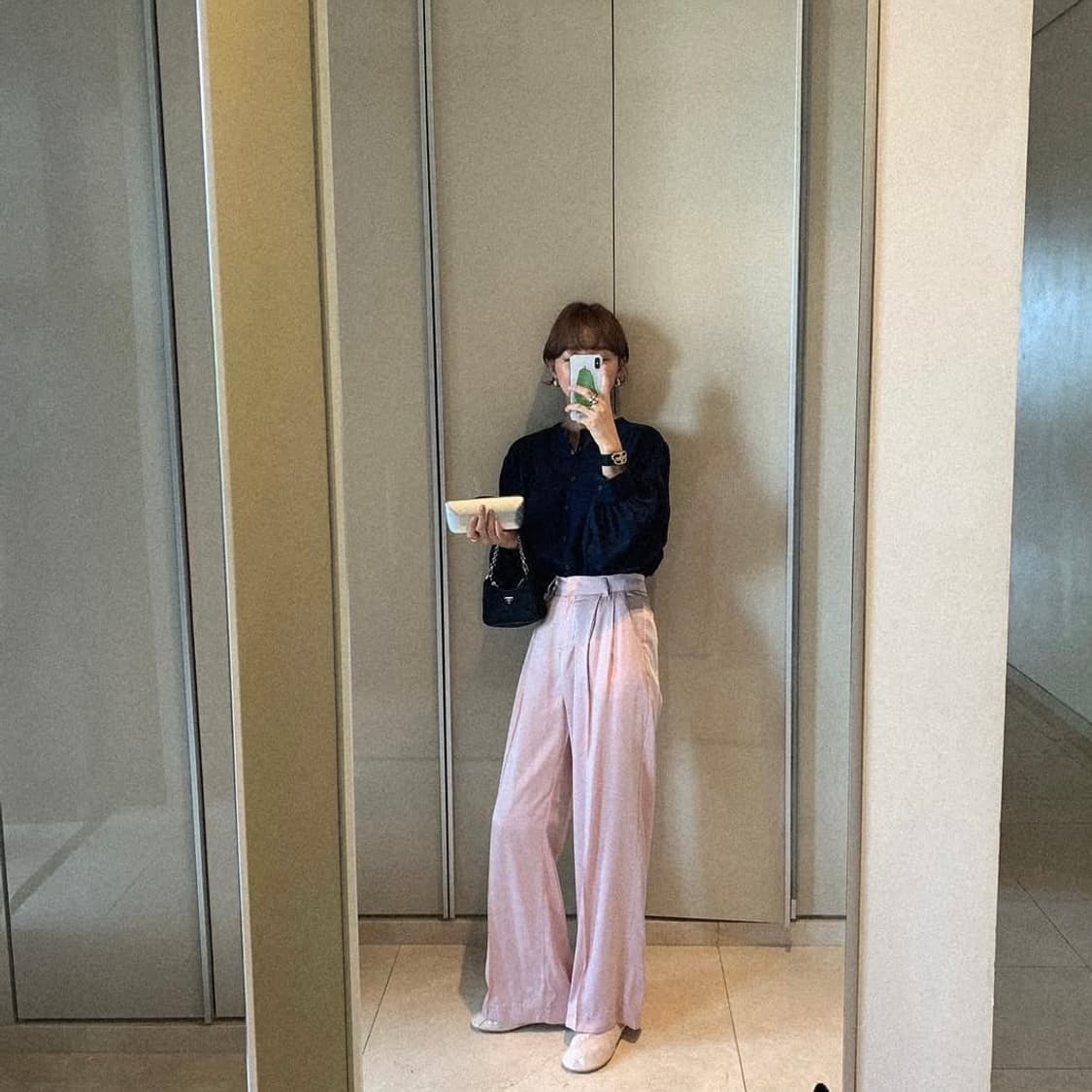 새상품 ) 임블리 은은한핑크빛 새틴슬랙스 상품이미지1