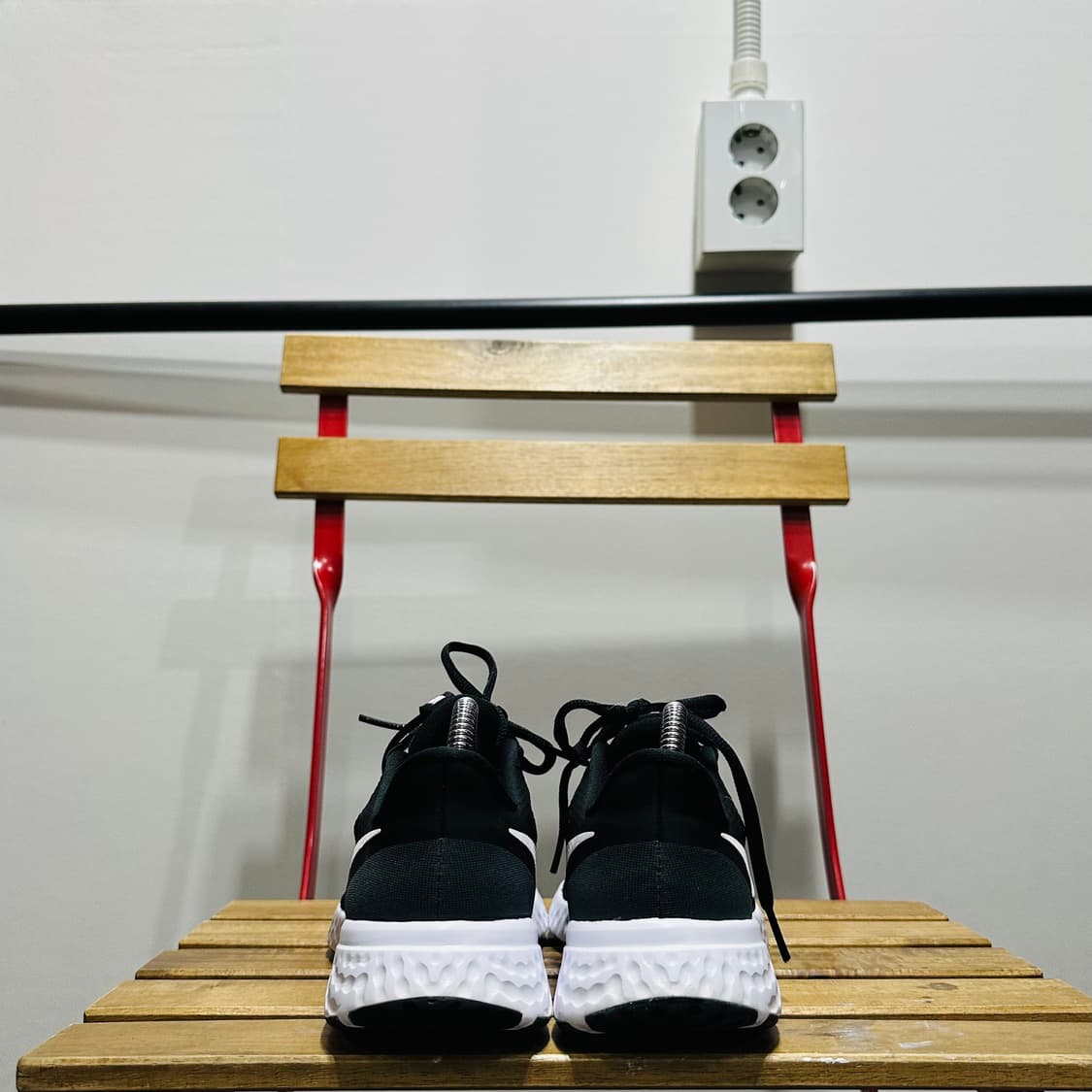 230) 나이키 운동화 여성 여자 신발 레볼루션 블랙 상품이미지4