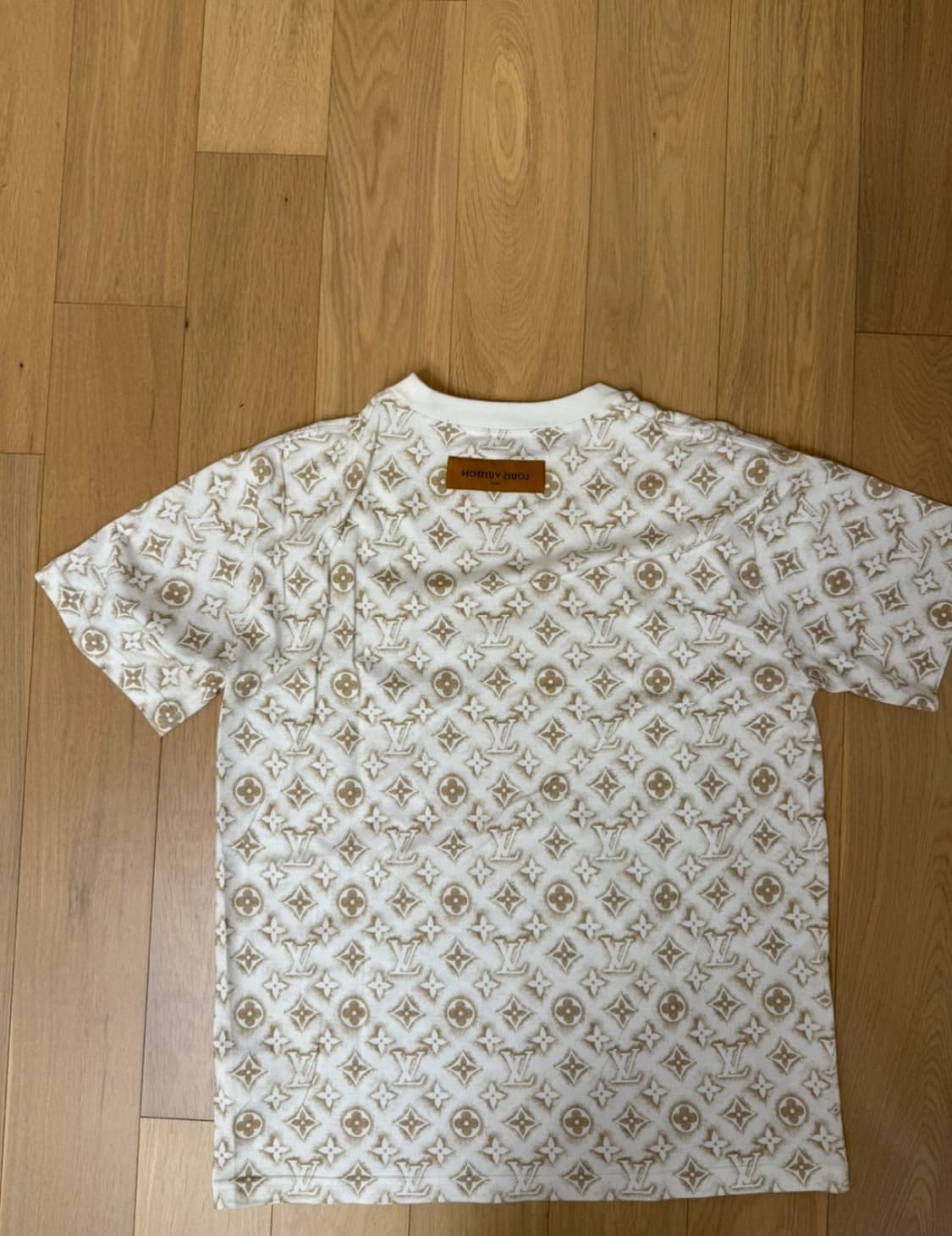 루이비통 모노그램 샌드 반팔 라지사이즈 상품이미지6