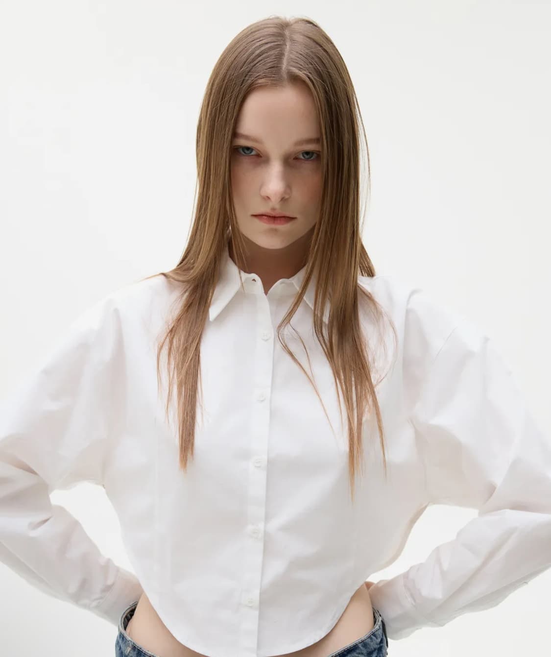 라티젠 블루 크롭 셔츠 LK CROP SHIRT WHITE 상품이미지2