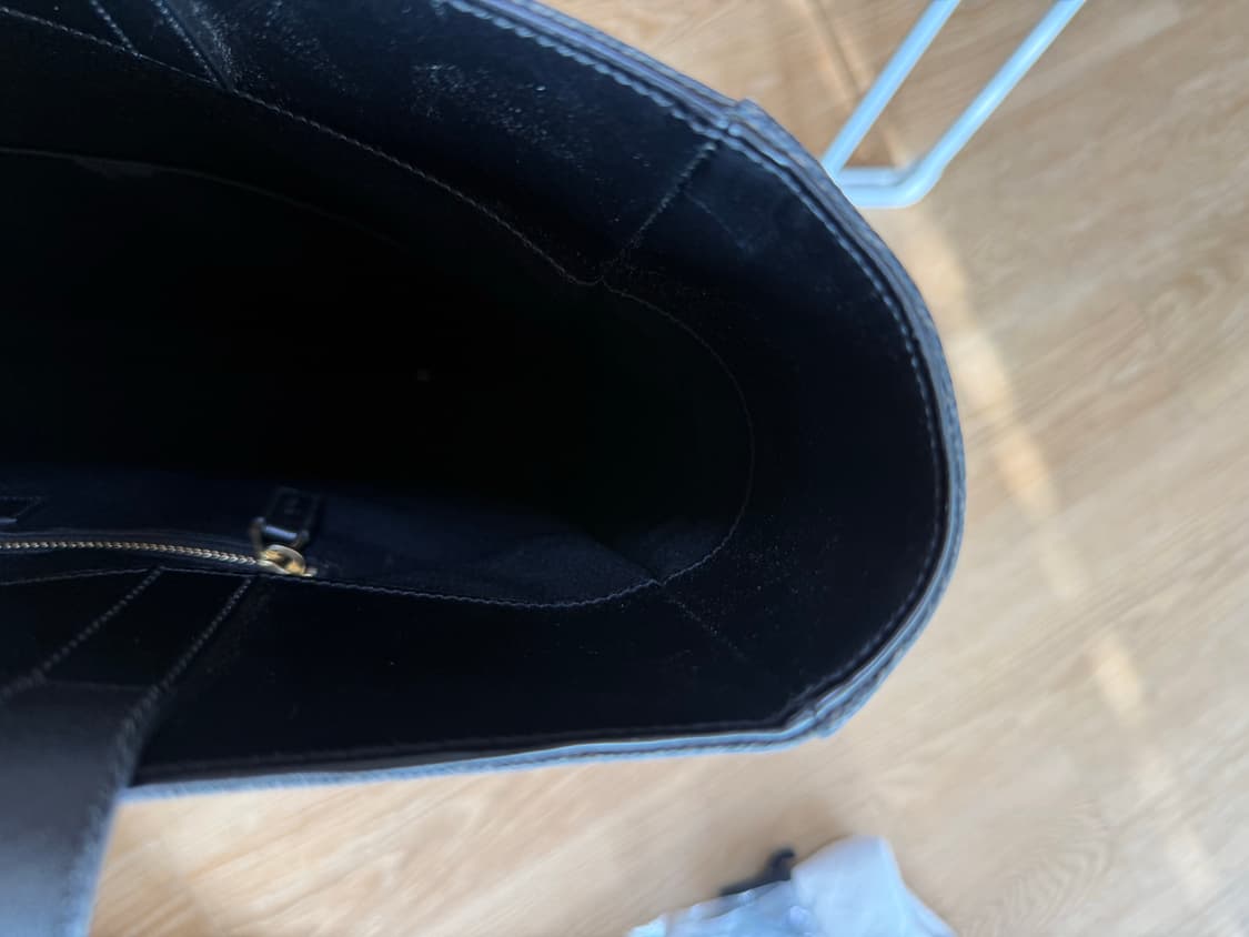 생로랑 모노그램 토드백 상품이미지7