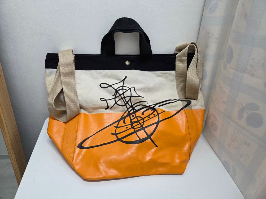 비비안 웨스트우드 오렌지 토트백 상품이미지2