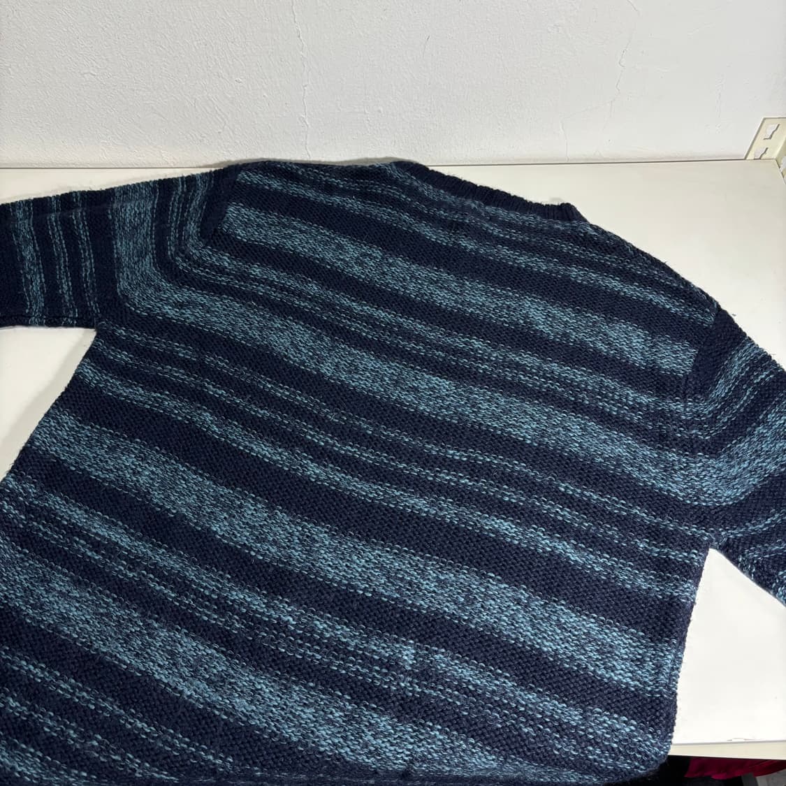 L-XL 리바이스 레드탭 루즈오버핏 네이비 보카시니트 상품이미지3