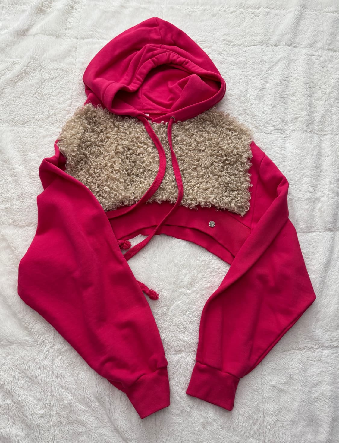 체리퀴리 퍼 크롭 후드티 상품이미지4