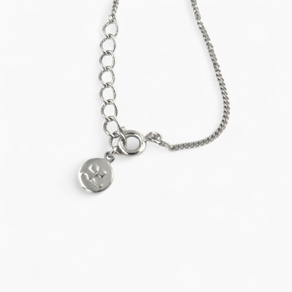 꾸레쥬 에폭시 로고 목걸이 상품이미지8