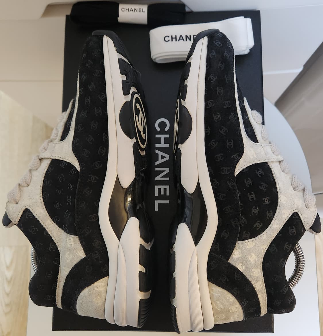 [정품 ) 샤넬 스니커즈 운동화 카프스킨 프린티드 올오버 38 (여성용) 상품이미지4