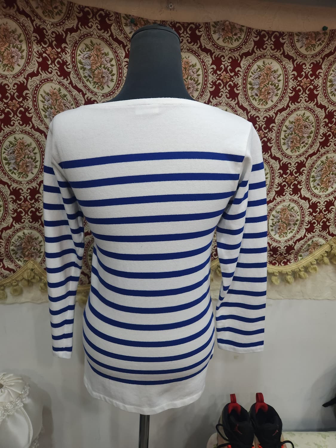 오르치발 스트라이프 티셔츠

 상품이미지8