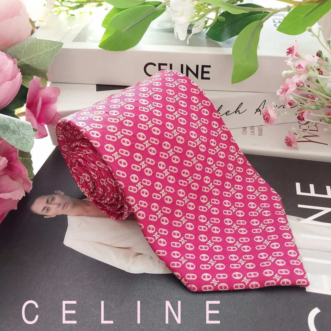 셀린느 실크 진핑크 트리오페 패턴 넥타이 9.5cm A+등급 K1393
 상품이미지1