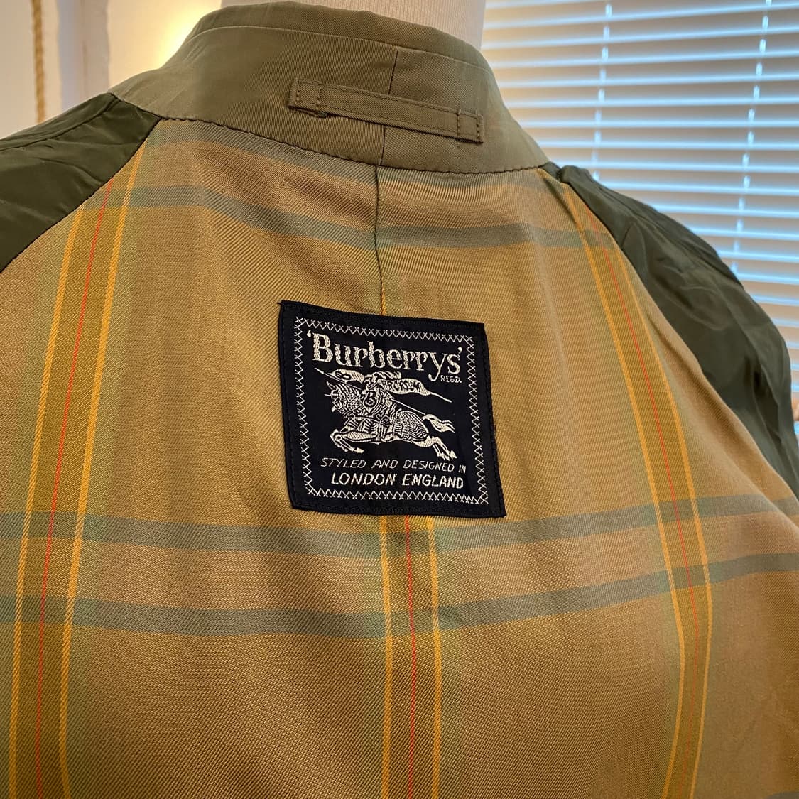 90‘s Burberry 레인 코트 상품이미지8