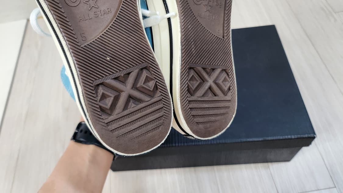 240 컨버스 척70 하이 하늘색 상품이미지10