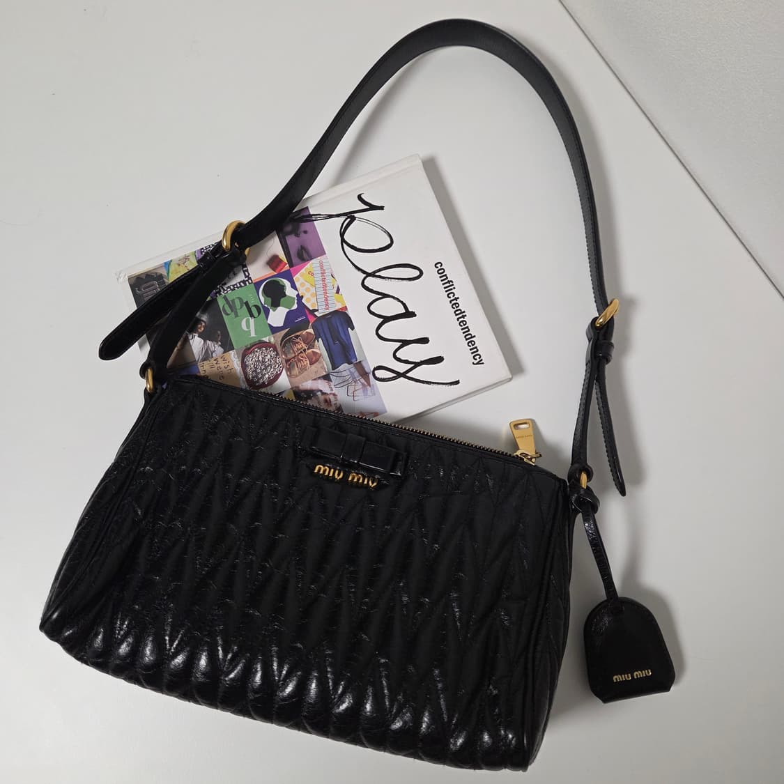 miumiu 미우미우 정품 마틀라세 금장 샤이니카프 숄더백 보우백 리본백 상품이미지10