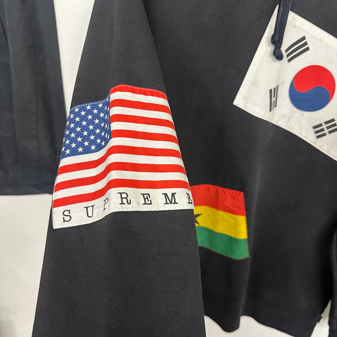 2013FW 슈프림 만국기 후드 상품이미지2